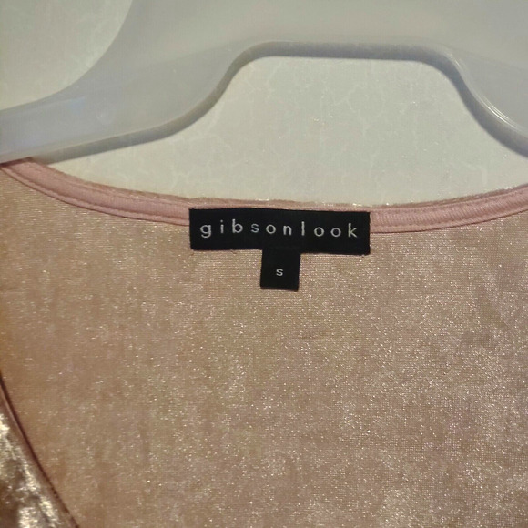 Gibsonlook V-Neck Blouse Purple Shimmer Silky Velvet Touch Y2K sz S Flutter Slee - Picture 2 of 4